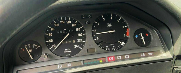 Scos din capsula timpului si pus la vanzare pe internet: BMW-ul Seria 3 cu 6.018 kilometri la bord