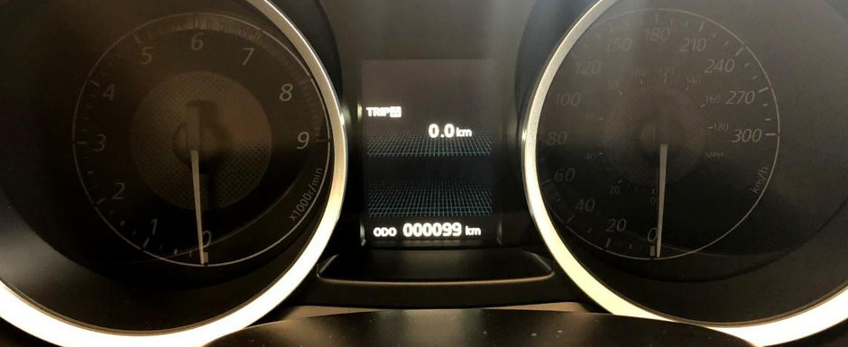 Scos din capsula timpului si pus la vanzare pe internet: Lancer-ul Evolution cu 99 de kilometri la bord Scos din capsula timpului si pus la vanzare pe internet: Lancer-ul Evolution cu 99 de kilometri la bord