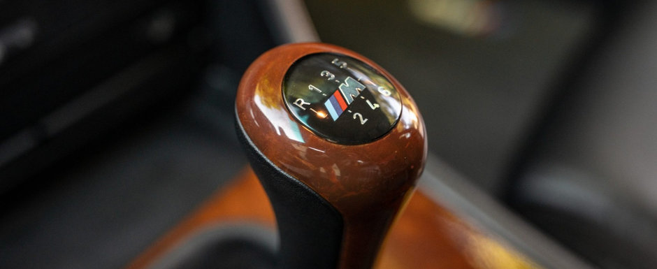 Scos din capsula timpului si pus la vanzare pe internet: BMW-ul M5 cu 12.868 de kilometri la bord Scos din capsula timpului si pus la vanzare pe internet: BMW-ul M5 cu 12.868 de kilometri la bord