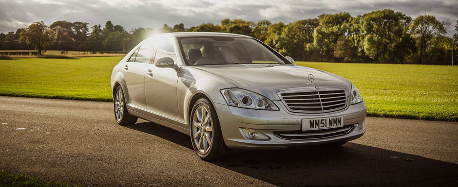 Scos din capsula timpului si pus la vanzare pe internet: Mercedes-ul S500 cu 10.460 de kilometri la bord Scos din capsula timpului si pus la vanzare pe internet: Mercedes-ul S500 cu 10.460 de kilometri la bord