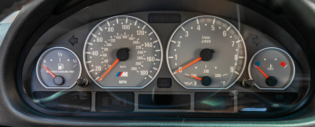 Scos din capsula timpului si pus la vanzare pe internet: BMW-ul M3 cu 52.517 kilometri la bord