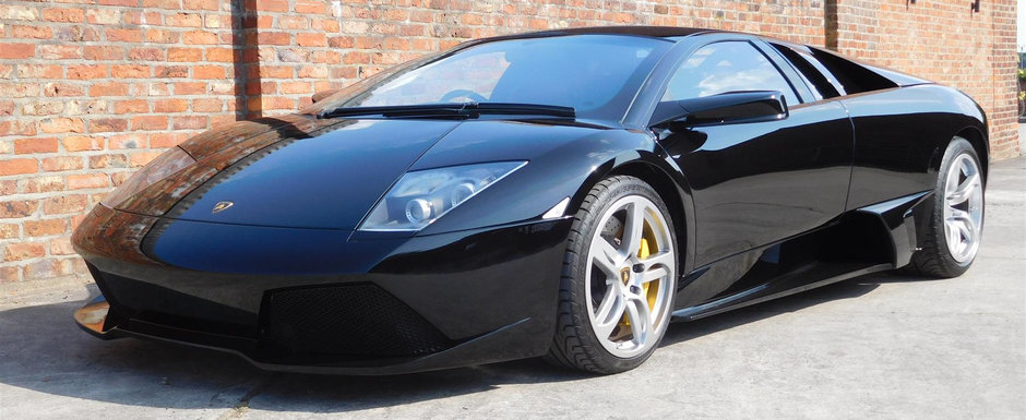 Scos din capsula timpului si pus la vanzare pe internet: Lamborghini-ul Murcielago LP640 cu 317 kilometri la bord Scos din capsula timpului si pus la vanzare pe internet: Lamborghini-ul Murcielago LP640 cu 317 kilometri la bord