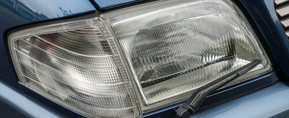 Scos din capsula timpului si pus la vanzare pe internet: Mercedes-ul 600SL cu 8.152 de kilometri la bord Scos din capsula timpului si pus la vanzare pe internet: Mercedes-ul 600SL cu 8.152 de kilometri la bord
