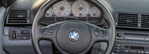 Scos din capsula timpului si pus la vanzare pe internet: BMW-ul M3 cu 11.310 kilometri la bord