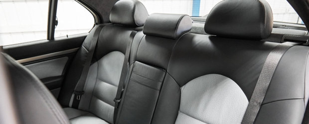 Scos din capsula timpului si pus la vanzare pe internet: BMW-ul M5 cu 5.399 de kilometri la bord