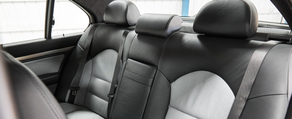 Scos din capsula timpului si pus la vanzare pe internet: BMW-ul M5 cu 5.399 de kilometri la bord Scos din capsula timpului si pus la vanzare pe internet: BMW-ul M5 cu 5.399 de kilometri la bord