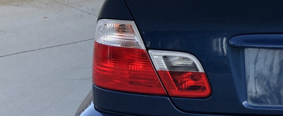 Scos din capsula timpului si pus la vanzare pe internet: BMW-ul M3 cu 7.964 kilometri la bord Scos din capsula timpului si pus la vanzare pe internet: BMW-ul M3 cu 7.964 kilometri la bord