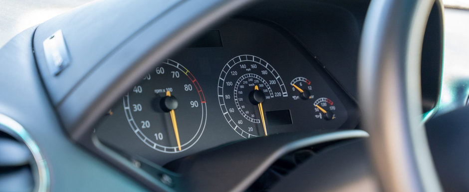 Scos din capsula timpului si pus la vanzare pe internet: Lamborghini-ul Murcielago cu 12.163 de kilometri la bord Scos din capsula timpului si pus la vanzare pe internet: Lamborghini-ul Murcielago cu 12.163 de kilometri la bord