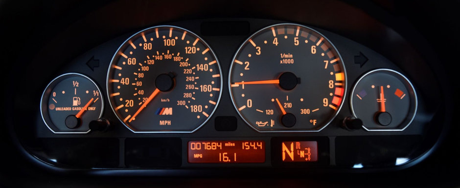 Scos din capsula timpului si pus la vanzare pe internet: BMW-ul M3 cu 12.366 de kilometri la bord Scos din capsula timpului si pus la vanzare pe internet: BMW-ul M3 cu 12.366 de kilometri la bord