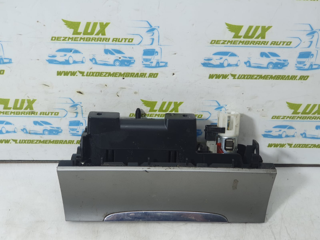 Scrumiera 31822-0100 Volkswagen VW Passat B6 [2005 - 2010]