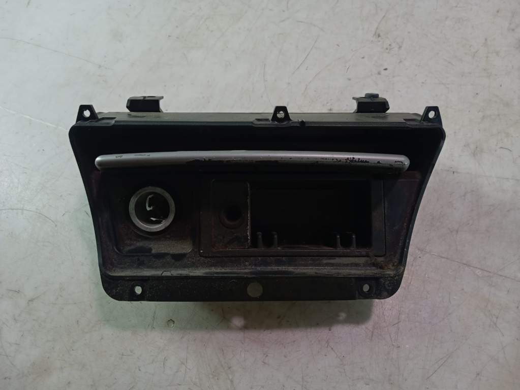 Scrumiera 51163411707 BMW X3 E83 [2003 - 2006] 2.0 D m47 204D4