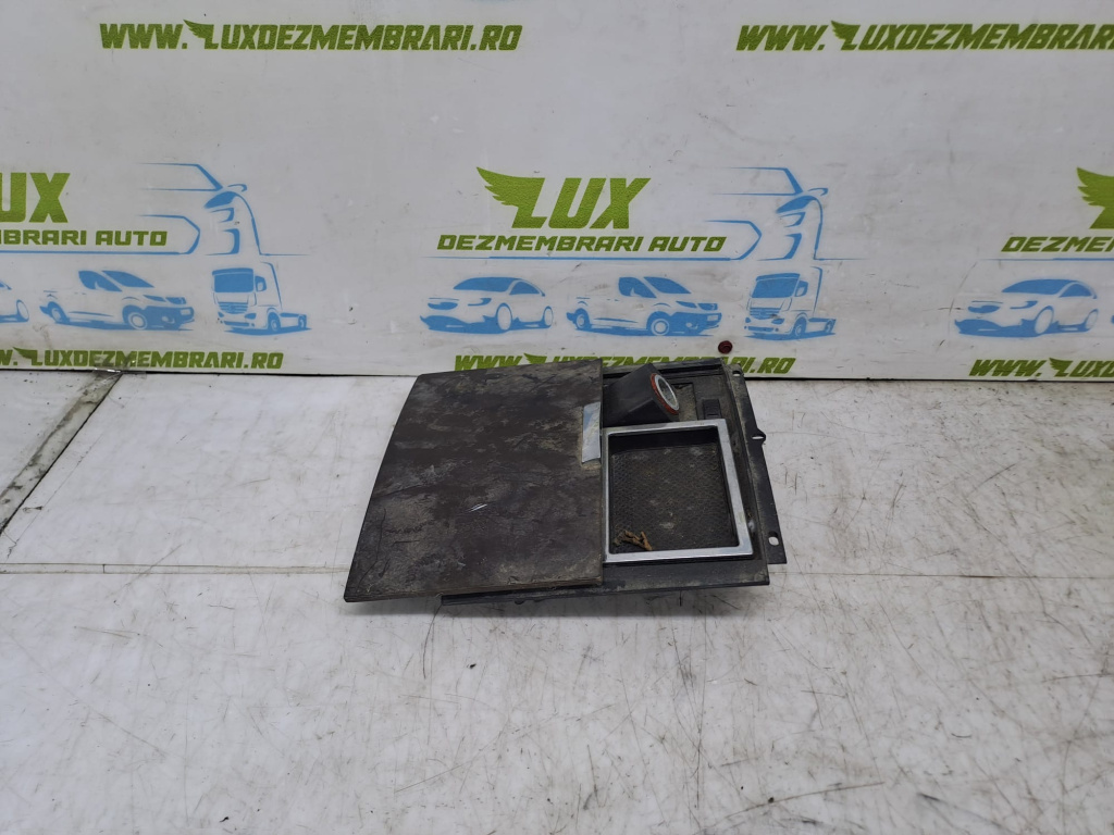 Scrumiera 7l6857961 Volkswagen VW Touareg generatia 1 7L [2002 - 2007]