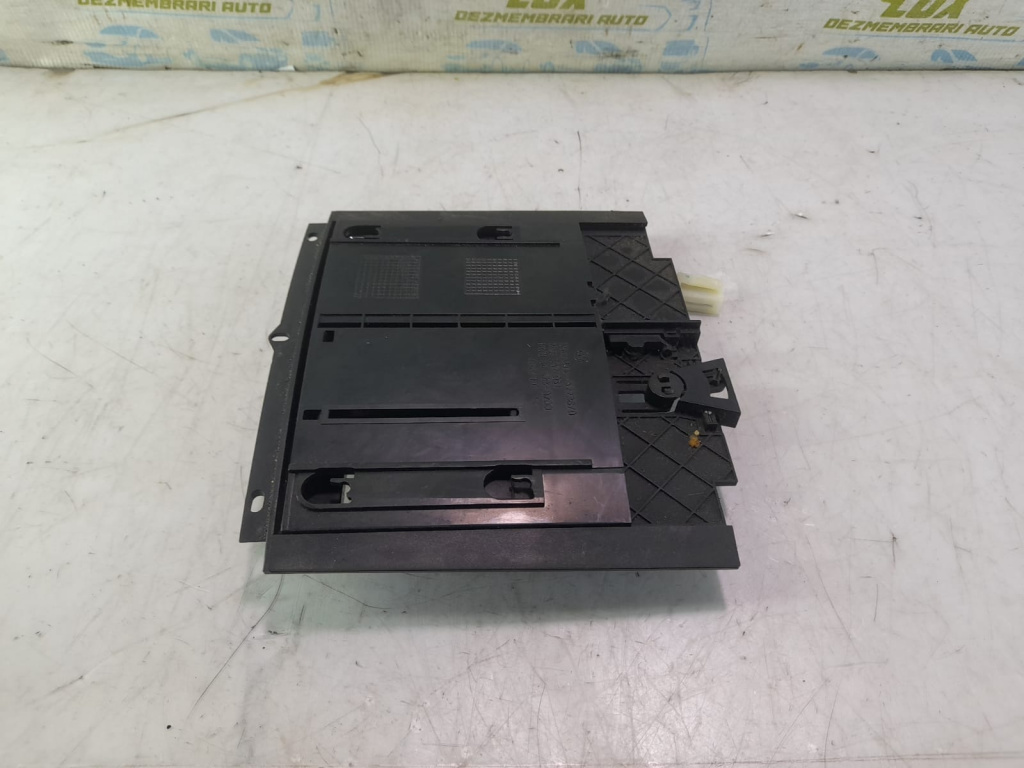 Scrumiera 7l6857961 Volkswagen VW Touareg generatia 1 7L [2002 - 2007] 2.5 tdi BAC