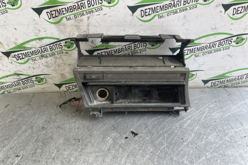 Scrumiera 8205377 BMW Seria 3 E46 [1997 - 2003] Sedan 4-usi 320d MT (136 hp)