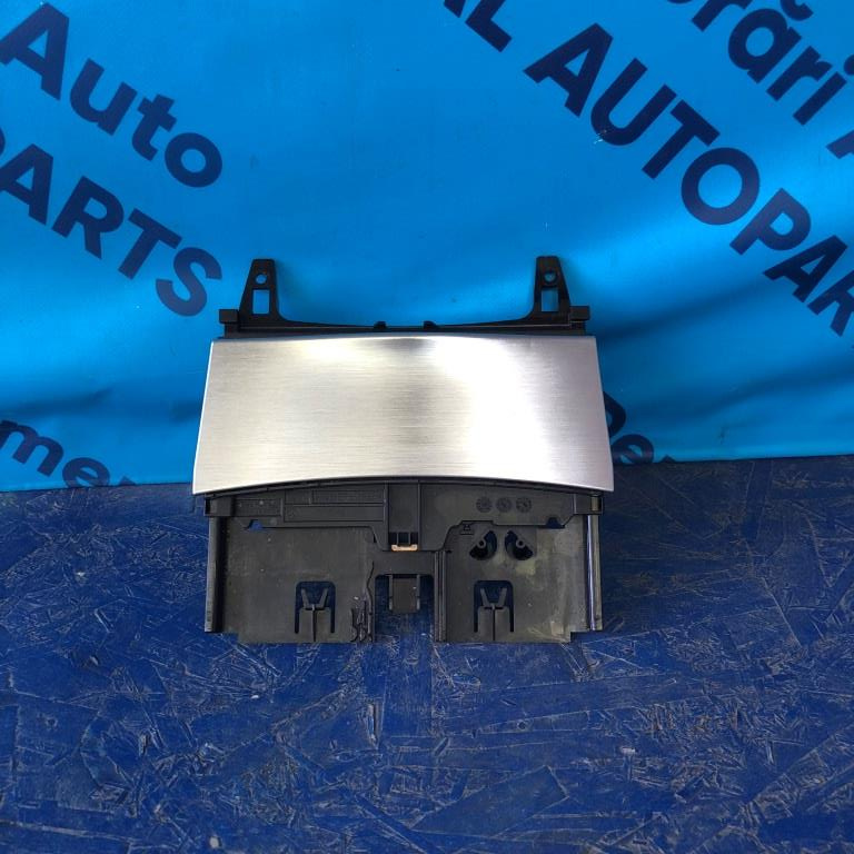 Scrumiera ARGINITIU Mercedes C Class W204 2007-2011 COD A2046801350