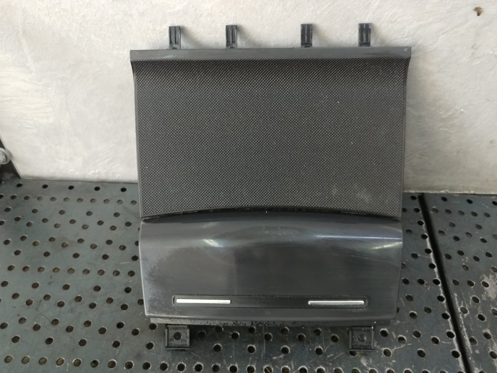 Scrumiera audi a3 8p 8p0857951