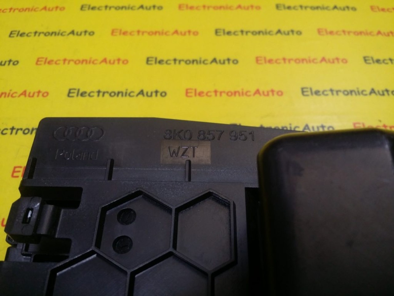 Scrumiera Audi A4, 8K0857951