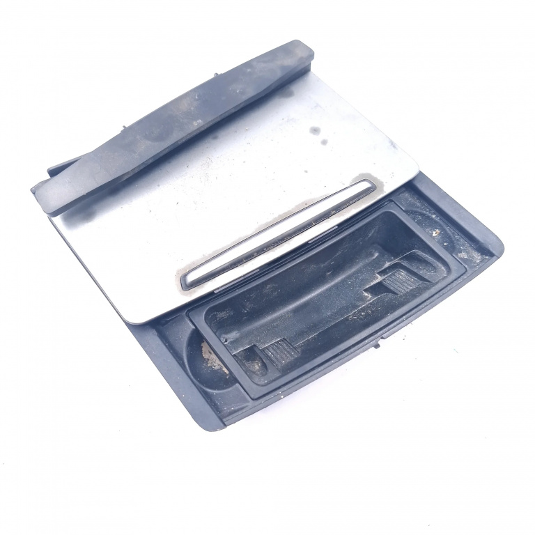 Scrumiera Audi A6 (4F, C6) 2004-2011 2.7 Tdi Quattro Bpp Motorina 4F1857951, 346121, 4F1-857-951, 4F1 857 951