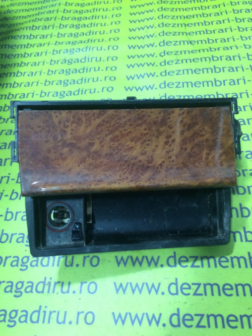 Scrumiera Audi A8 D2/4D [1994 - 1999] Sedan 4-usi 2.8 tiptronic (193 hp)