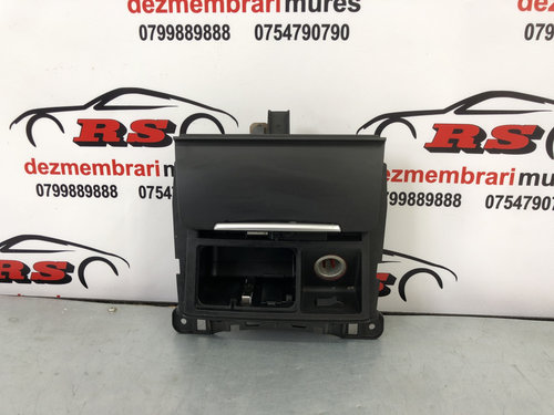 Scrumiera Audi RS 5 Coupe 4.2 FSI V8 quattro S Tronic, 450cp sedan 2011 (8K0857951)