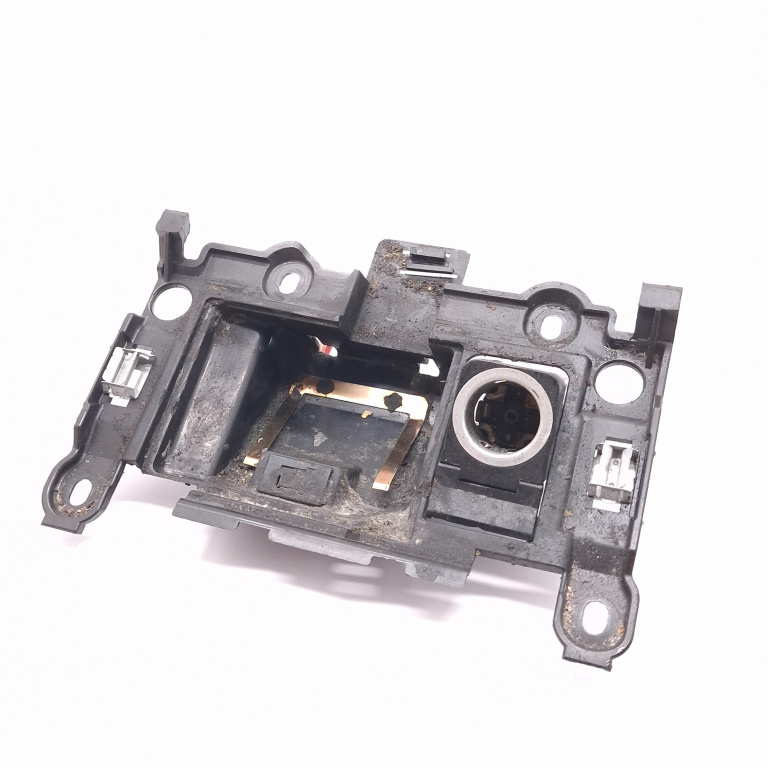 Scrumiera Bmw 5 (E60, E61) 2003-2010 520 I M54 B22 (226S1) Benzina 7034087, 314250100, 314250000, 7-034-087, 31425-0000, En469Sa16