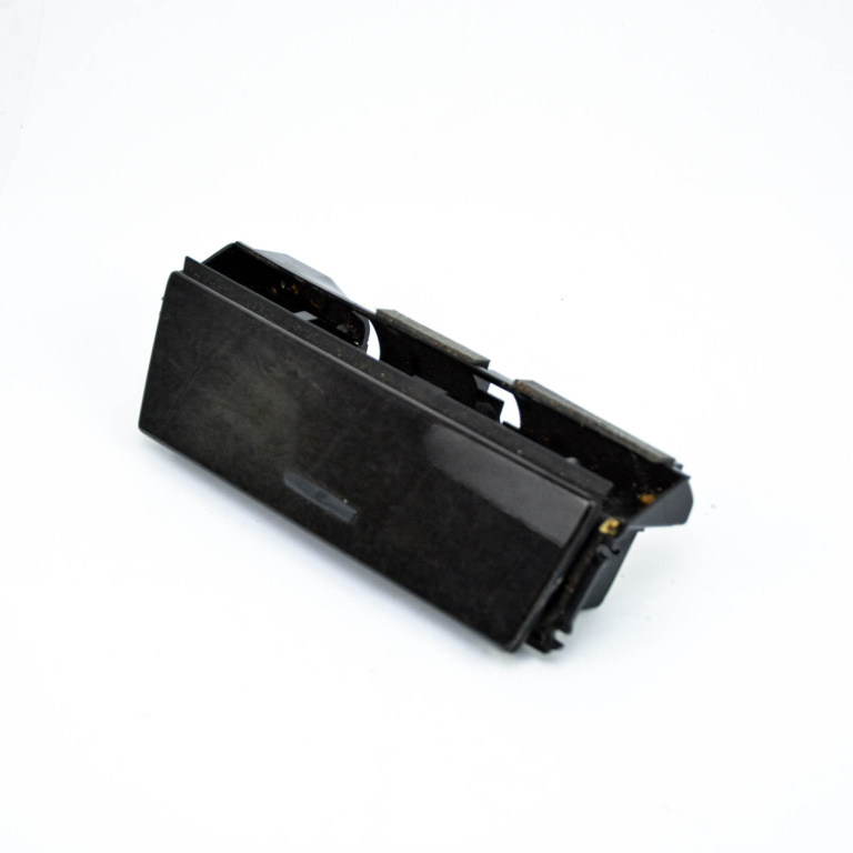 Scrumiera Bmw 6 (E63) 2003-2010 630 I N52 B30 A Benzina 7114939, 7009287