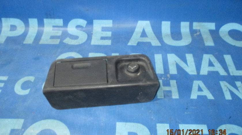 Scrumiera BMW E36ti;  8146480 (fata)