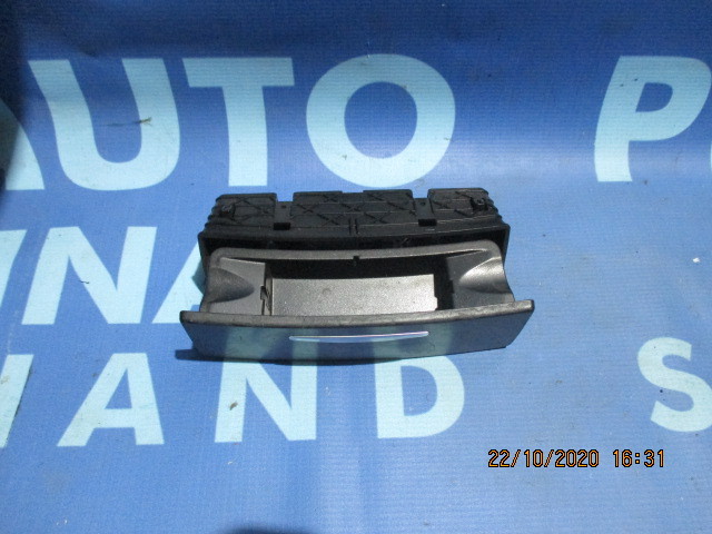 Scrumiera BMW E90 2008; 7139048 (spate)