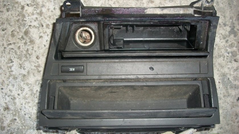 Scrumiera BMW Seria 3 (E46; 19972006) 307130500