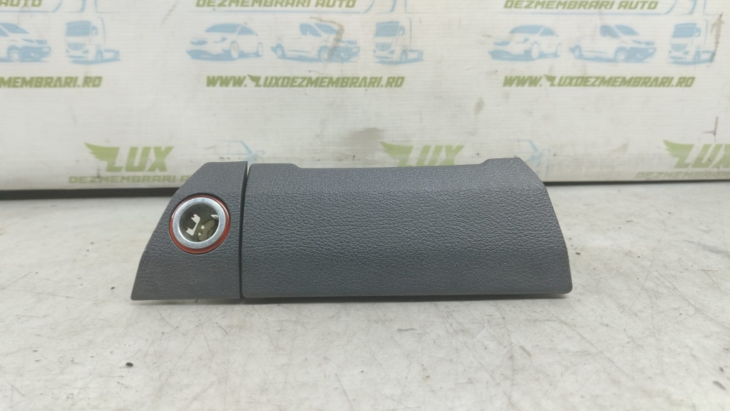 Scrumiera bord 1t1857961 Volkswagen VW Touran [facelift] [2006 - 2010] 2.0 TDI BMM