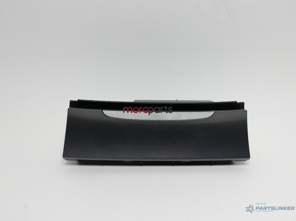 Scrumiera bord ​Volkswagen Passat B6 (3C2) Berlina 2008 2.0 TDI OEM 3C0863284A