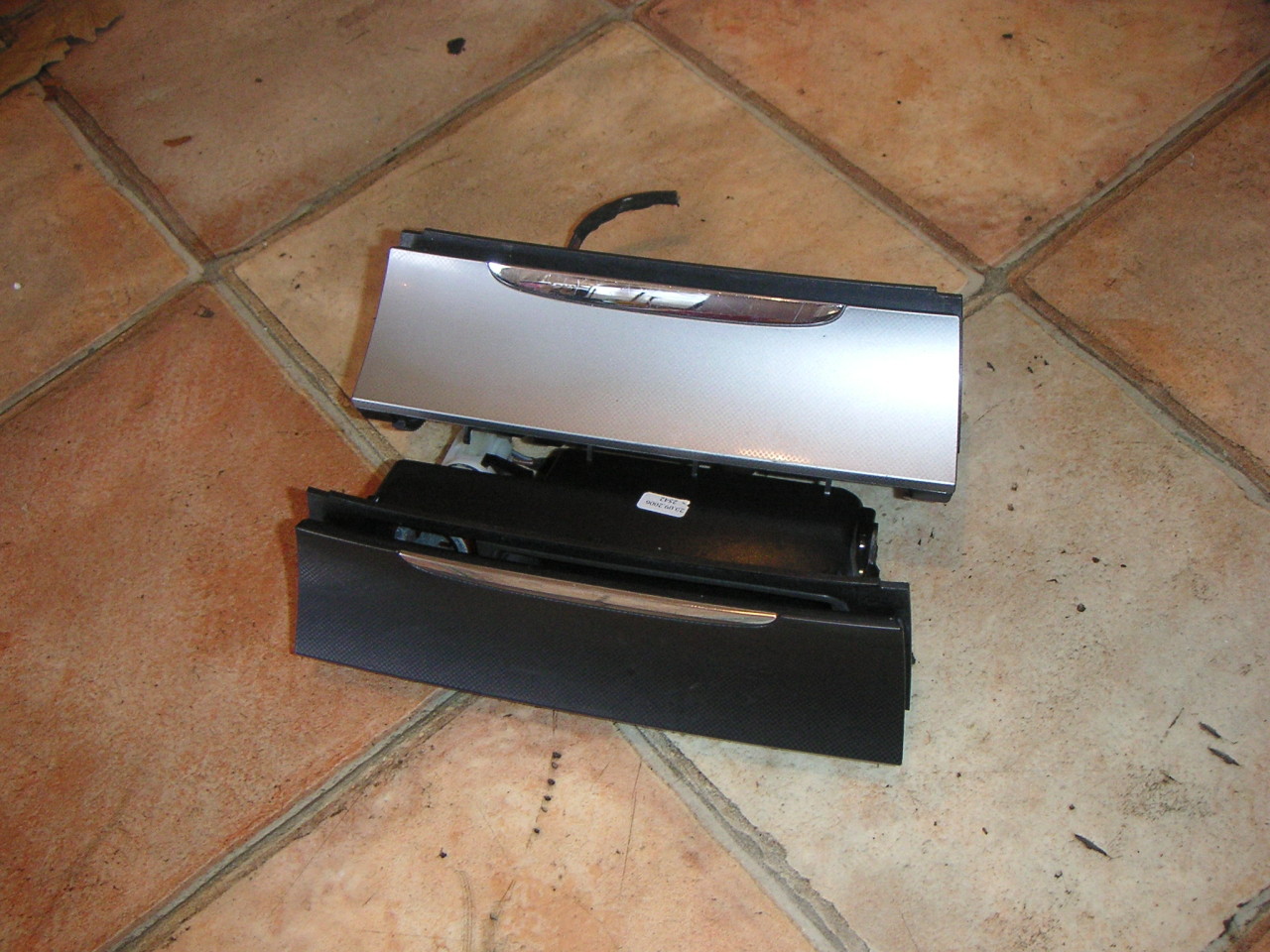 Scrumiera bord VW Passat B6 (2005-2010) cod 3C0863284A