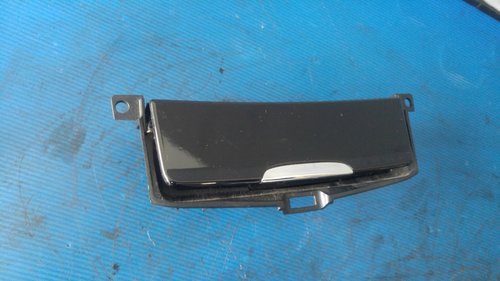 Scrumiera cu bricheta ford mondeo mk4 break 2009 8s71a04788dc37ae 8m21-u04788