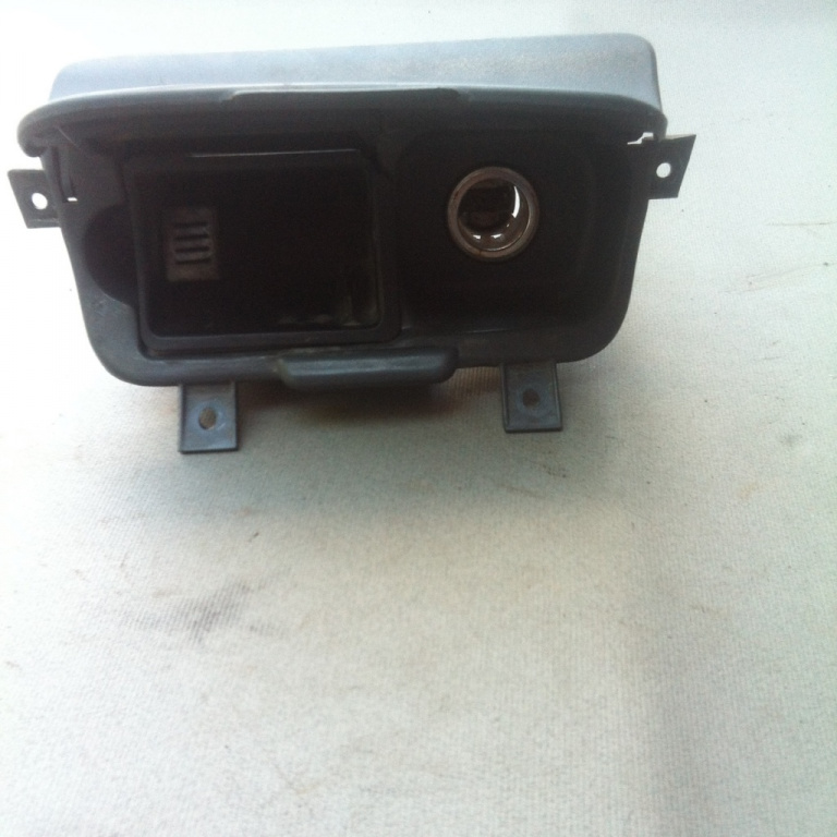 Scrumiera Daewoo Cielo [1994 - 2002] Sedan 4-usi 1.5i MT (78hp) (KLETN)