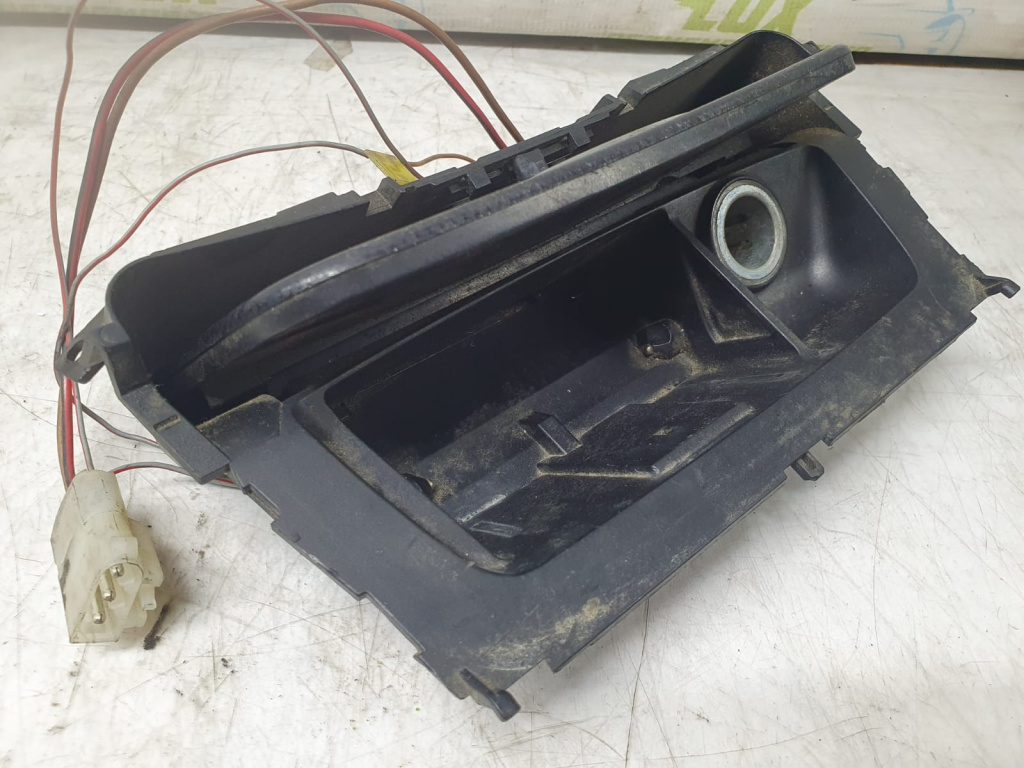 Scrumiera e8x51167078571 BMW Seria 3 E90/E91/E92/E93 [2004 - 2010]