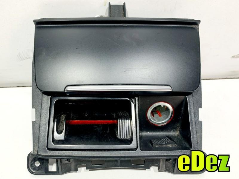 Scrumiera fata Audi A4 facelift (2011-2015) [B8.5] 8K0857965
