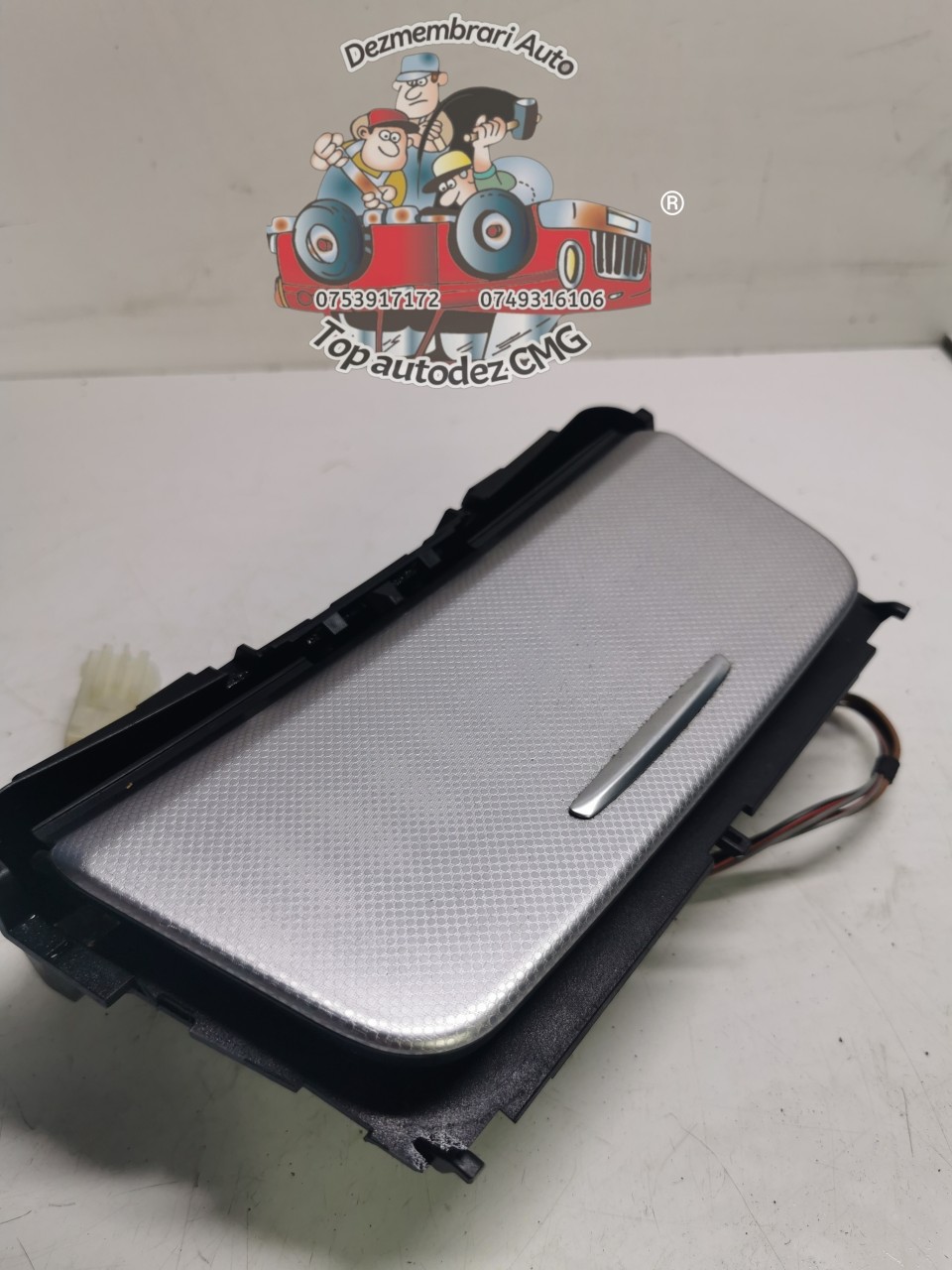 Scrumiera fata Bmw seria 1 E87 E81 E82 scrumiera aluminiu
