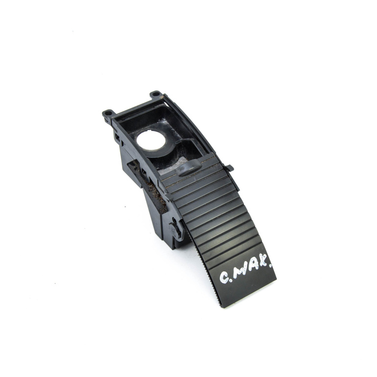 Scrumiera Ford C-MAX 1 2003 - 2010 Motorina