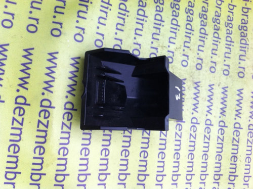 Scrumiera Ford Ka [1996 - 2008] Hatchback 3-usi 1.3 MT (60 hp) (RB_) RBT BAA