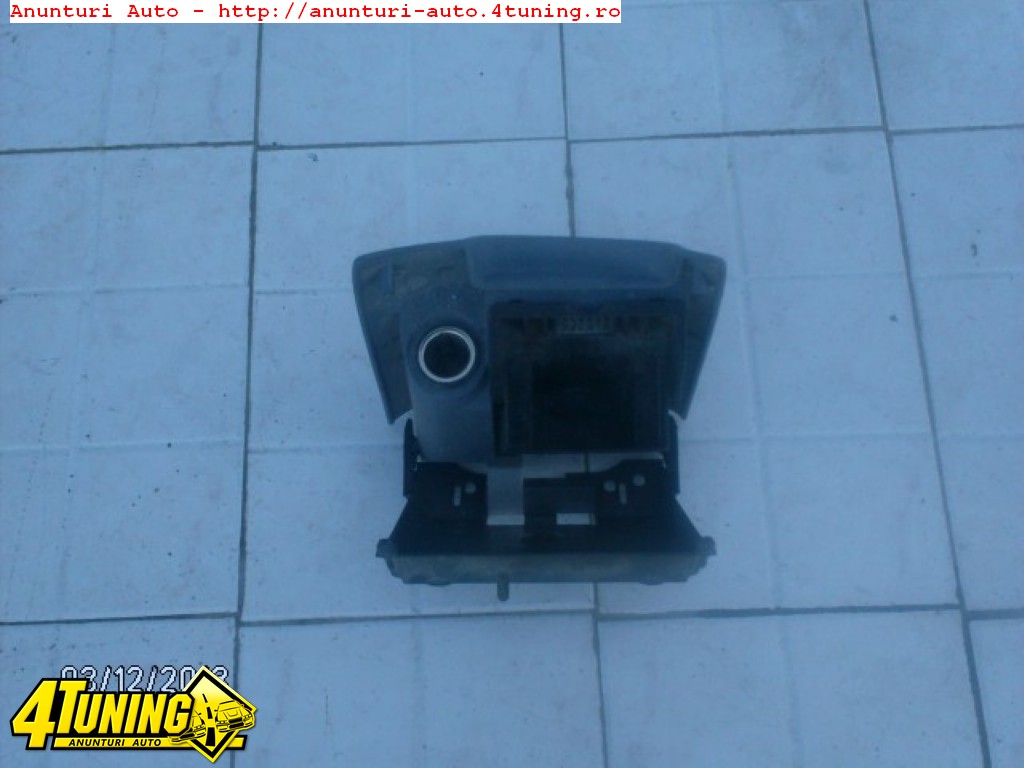 Scrumiera Ford Ka