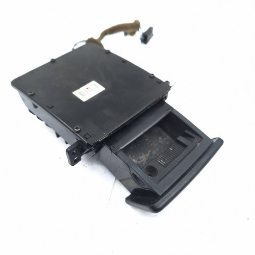Scrumiera Hyundai Tucson (Jm) 2004-2010 2.0 Crdi D4Ea Motorina 845502E000, U025813800, 84550-2E000, ...