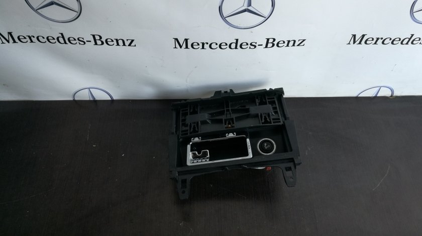 Scrumiera Mercedes C Class W204 A2046800179