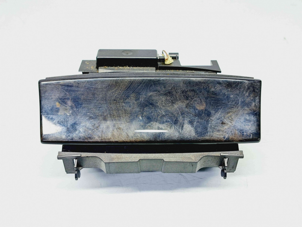 Scrumiera Mercedes Clasa CLK (C209) [Fabr 2002-2009] A2096800550 A2096800650
