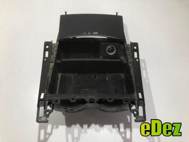 Scrumiera Mercedes E-class facelift (2013-2016) [w212] a2126809950