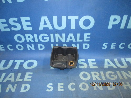 Scrumiera Renault Clio; 8200152201 (si suport pahare)