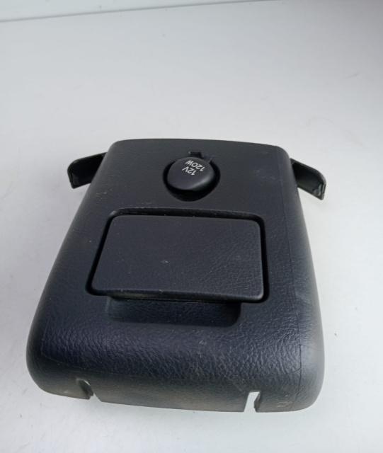 Scrumiera spate 74130-02020 Toyota Avensis 2 T25 [facelift] [2006 - 2009]