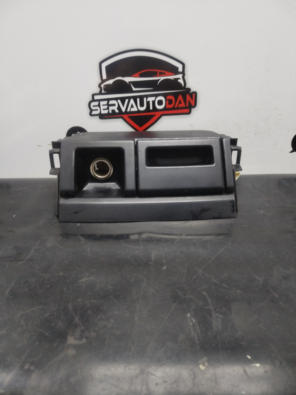 Scrumiera Toyota Land Cruiser (2002-2010) 3.0 Motorina 2008, 1A462-024G