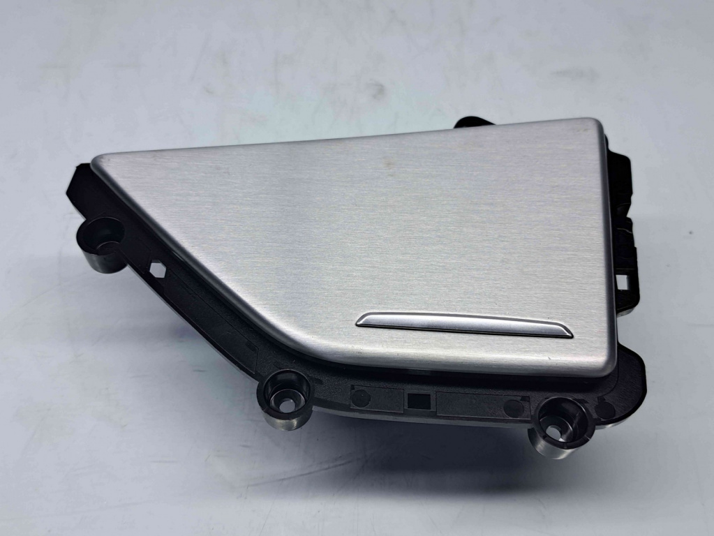 Scrumiera usa dreapta spate Audi A8 (4H) [Fabr 2010-2017] 4H0857406