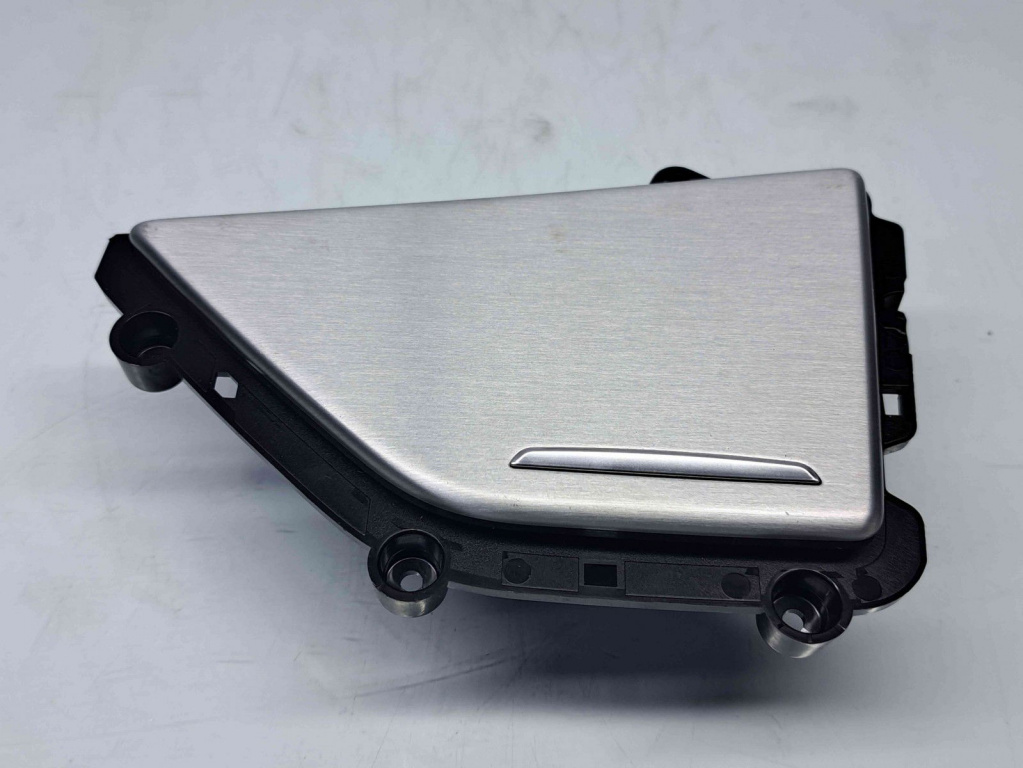 Scrumiera usa dreapta spate Audi A8 (4H) [Fabr 2010-2017] 4H0857406