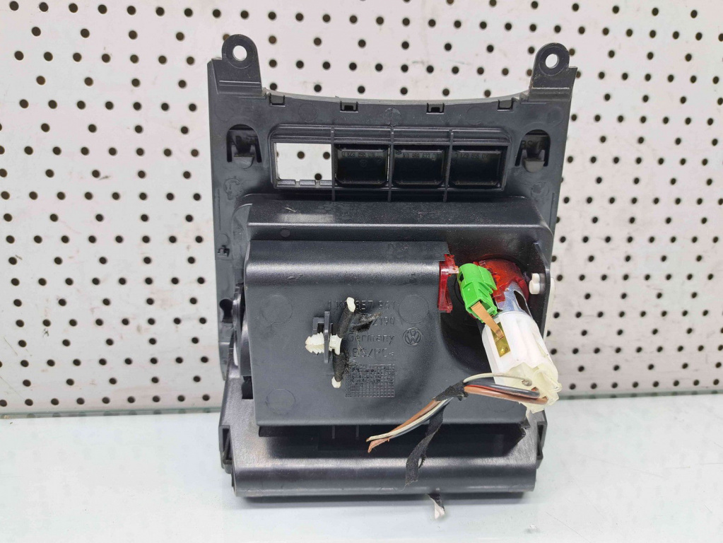 Scrumiera Volkswagen Golf 5 (1K1) [Fabr 2004-2008] 1K0857961